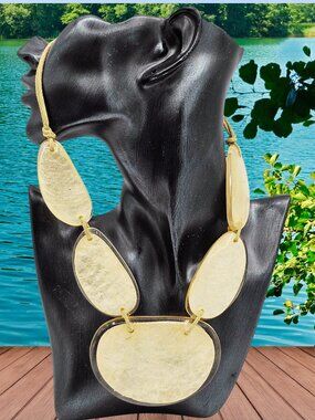 Capiz Shell Statement Necklace Beachy Coastal Oval Disc Natural Shell Adjustable